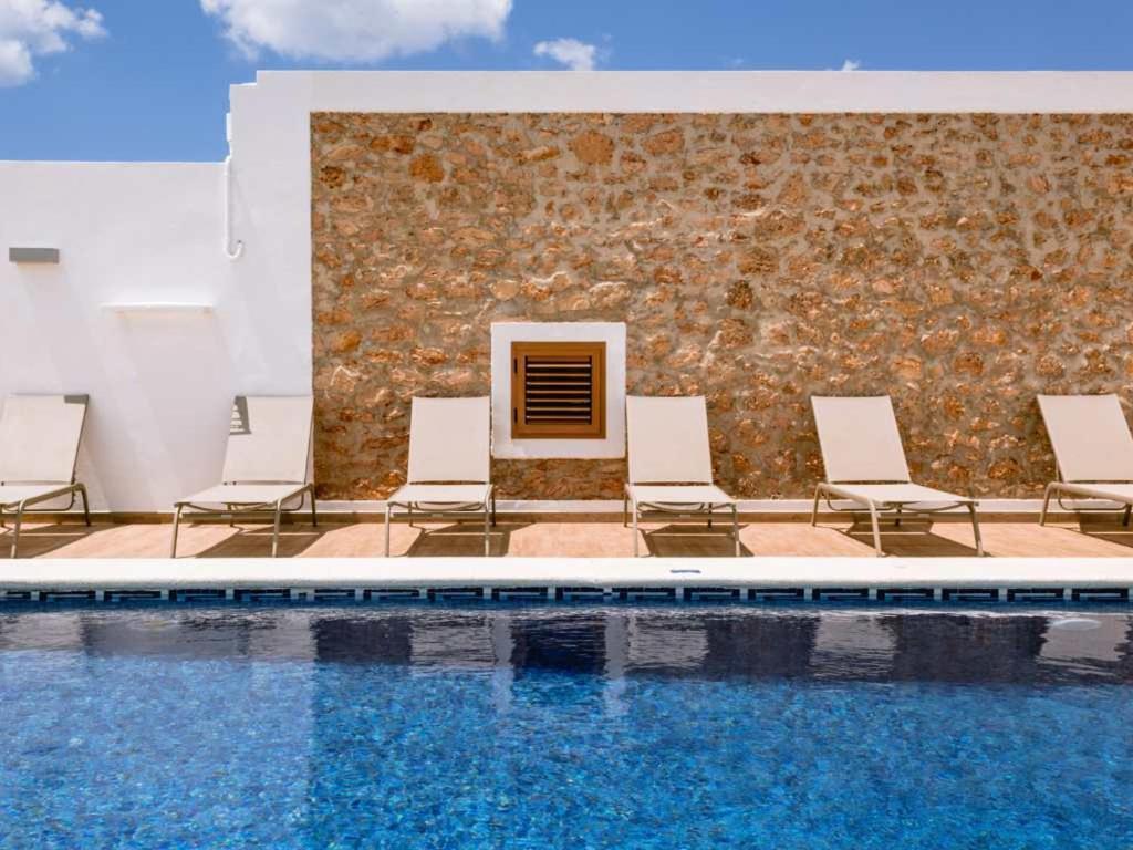 Can Pep Luis Can Pep Mortera Is Located In The Beautiful Countryside Near To Playa Den Bossa Sant Jordi de ses Salines Zewnętrze zdjęcie