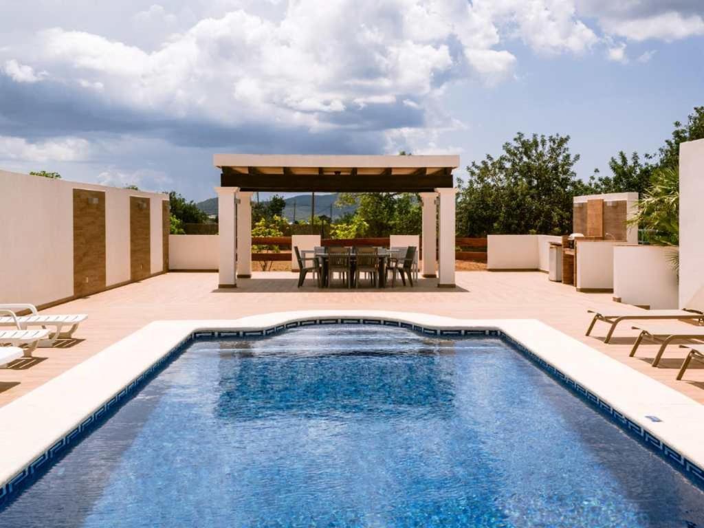 Can Pep Luis Can Pep Mortera Is Located In The Beautiful Countryside Near To Playa Den Bossa Sant Jordi de ses Salines Zewnętrze zdjęcie