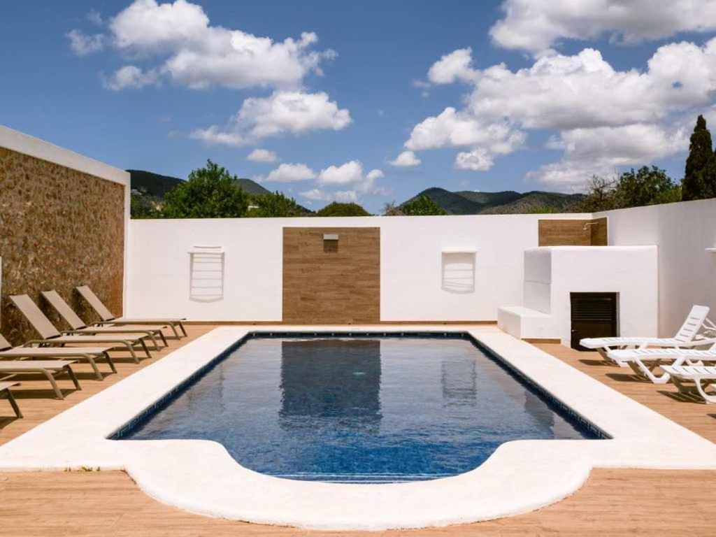 Can Pep Luis Can Pep Mortera Is Located In The Beautiful Countryside Near To Playa Den Bossa Sant Jordi de ses Salines Zewnętrze zdjęcie