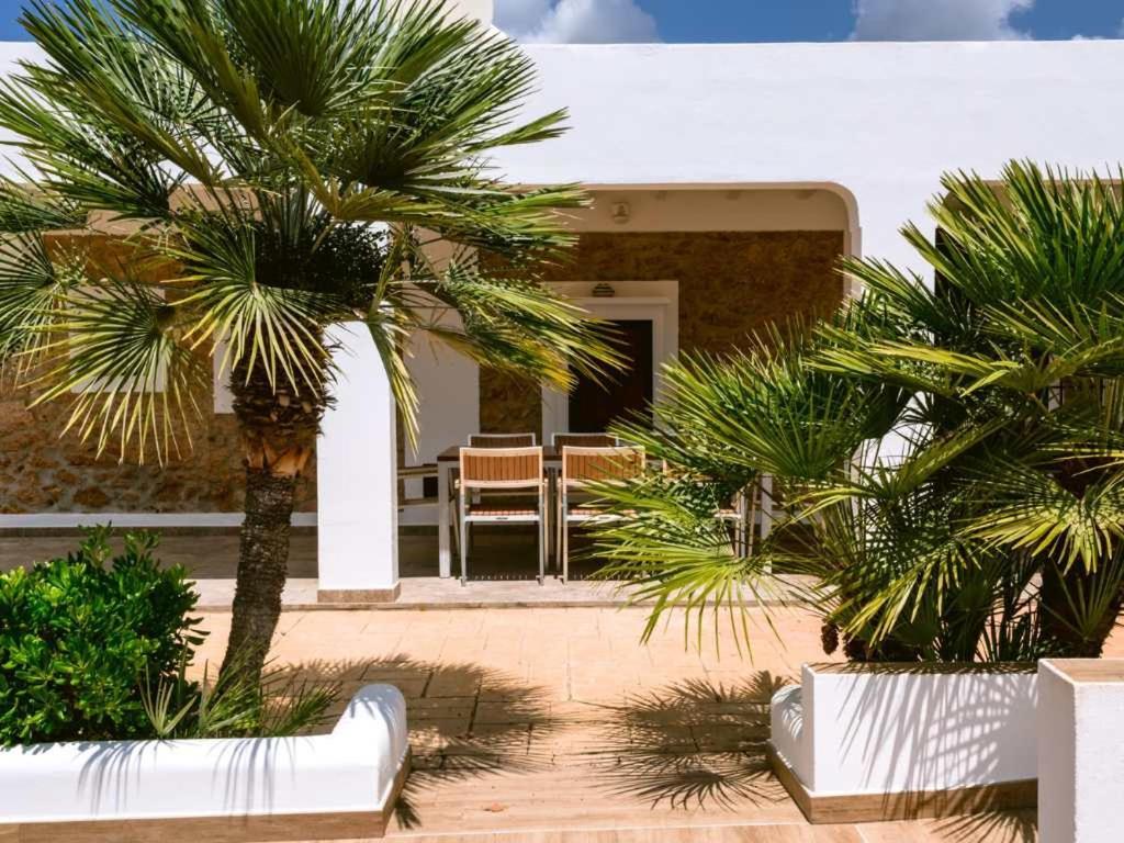 Can Pep Luis Can Pep Mortera Is Located In The Beautiful Countryside Near To Playa Den Bossa Sant Jordi de ses Salines Zewnętrze zdjęcie